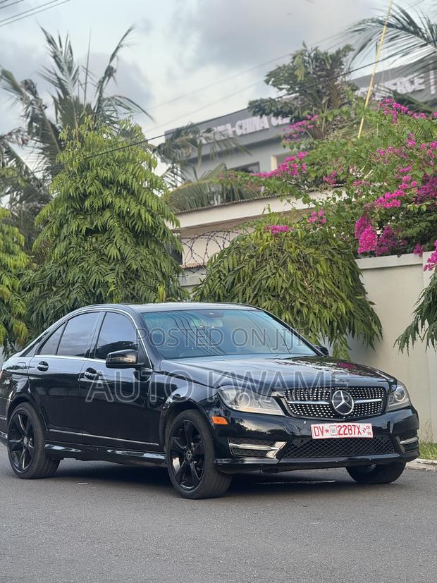 Mercedes-Benz C300 Luxury 4Matic Sedan AWD (3.0L 6cyl 7A) 2012 Black