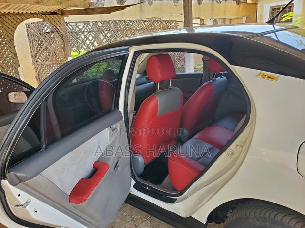 Toyota Corolla 2005 White