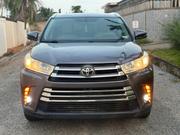 Toyota Highlander 2018 Gray for sale