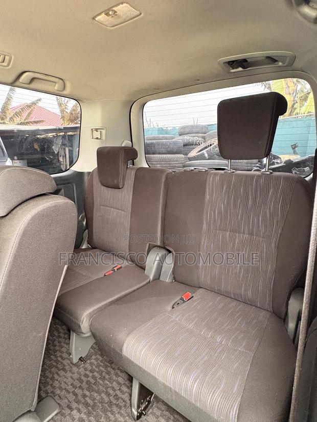 Toyota Voxy 2013 Black