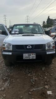 Nissan Hardbody 2010 White for sale
