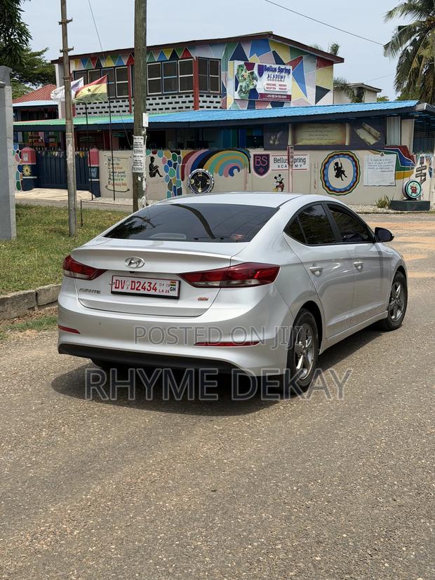 Hyundai Avante 2017 Silver