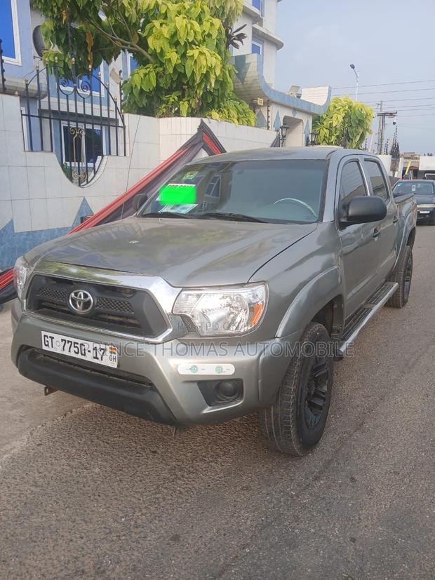 Toyota Tacoma 2014 Green