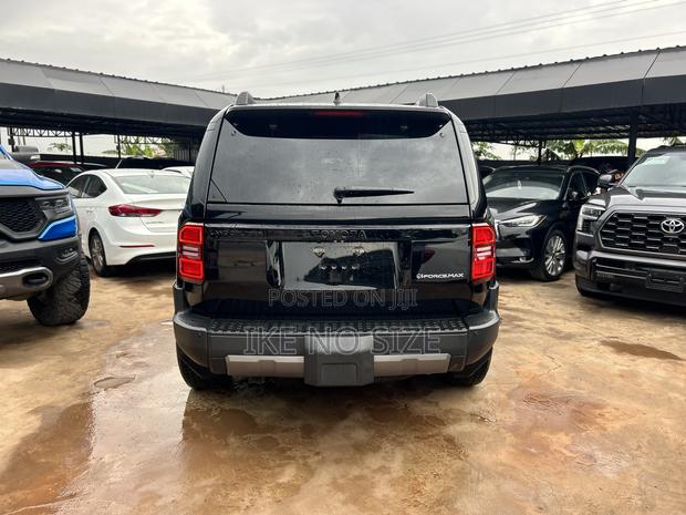 Toyota Land Cruiser Prado 2025 Black