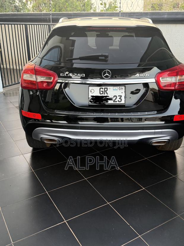 Mercedes-Benz GLA 250 2016 Black