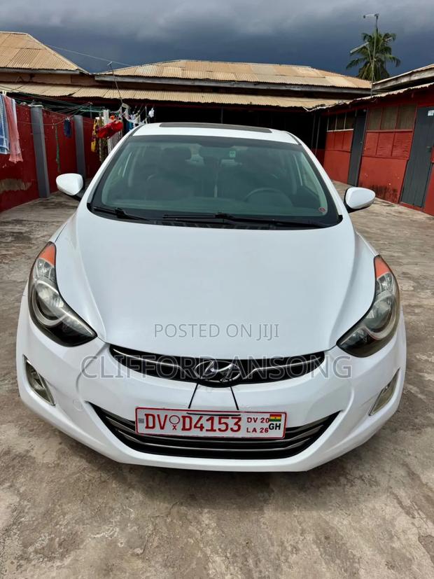 Hyundai Elantra Limited Sedan FWD (1.8L 4cyl 6A) 2013 White