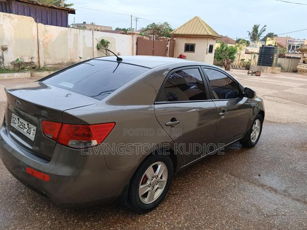 Kia Cerato 2012