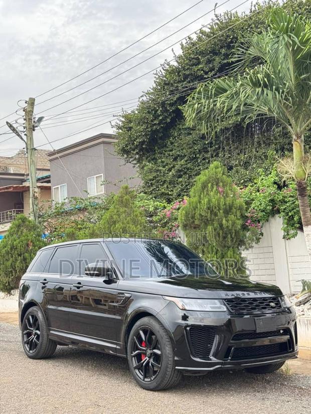 Land Rover Range Rover Sport SVR 2019 Black