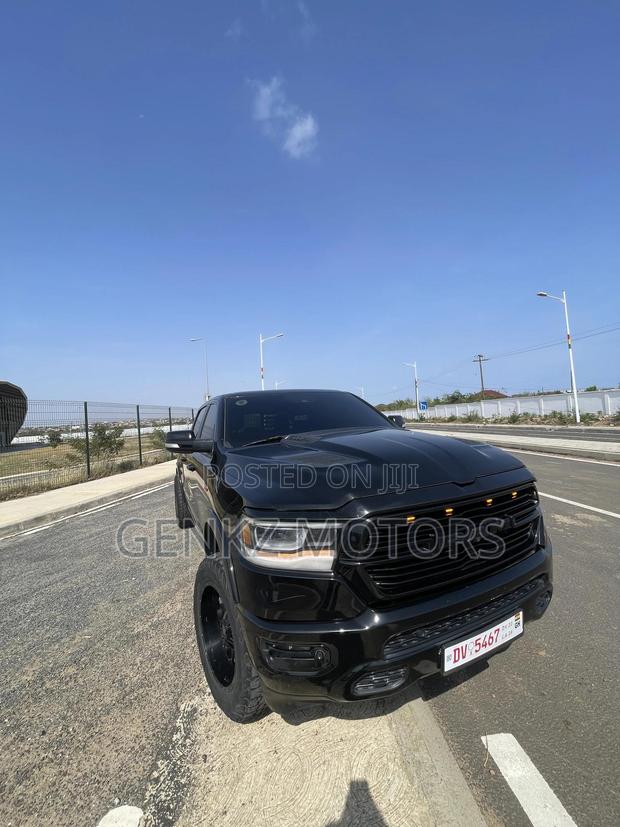 Dodge RAM 1500 5.7 Petrol AWD 2019 Black