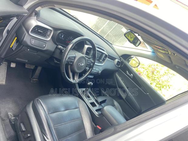 Kia Sorento 2.4L LX AWD 2018 Silver