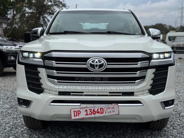 Toyota Land Cruiser 76 Series 2024 White