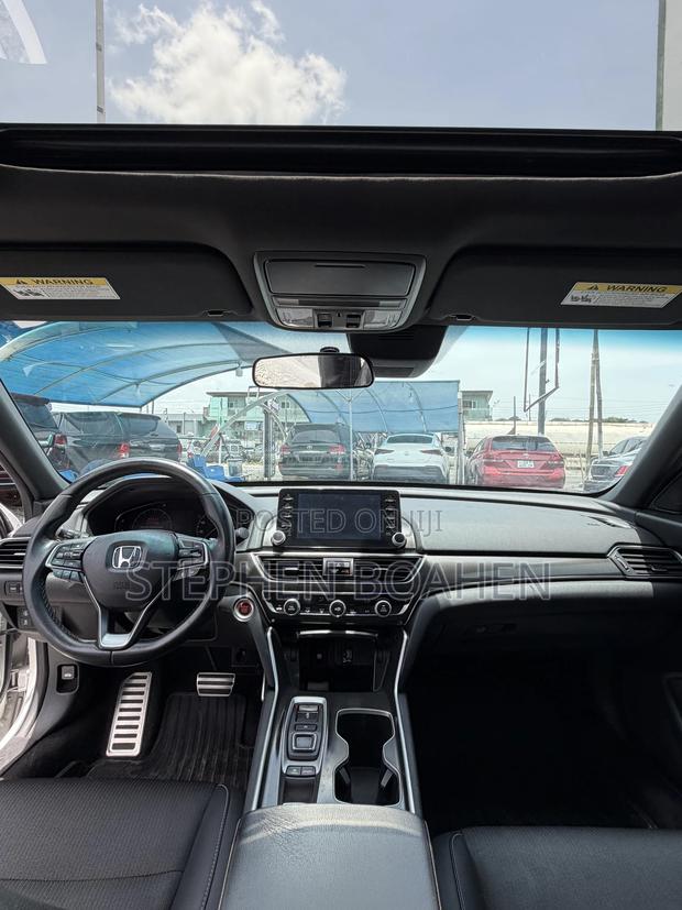 Honda Accord Sport (2.0L 4cyl Turbo 6M) 2019 White