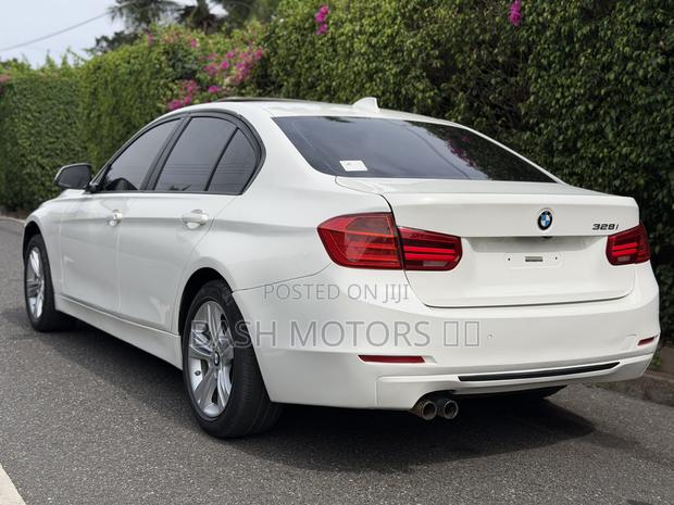 BMW 328i 2016 White