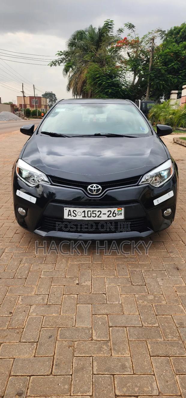 Toyota Corolla LE 4dr Sedan (1.8L 4cyl CVT) 2016 Black
