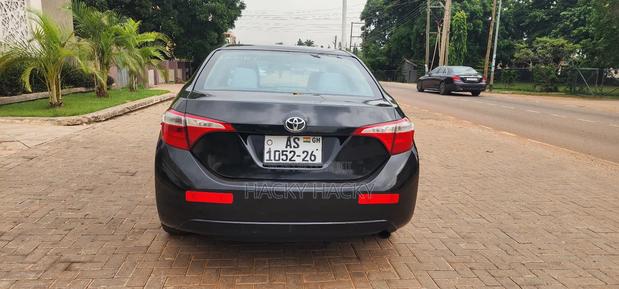Toyota Corolla LE 4dr Sedan (1.8L 4cyl CVT) 2016 Black
