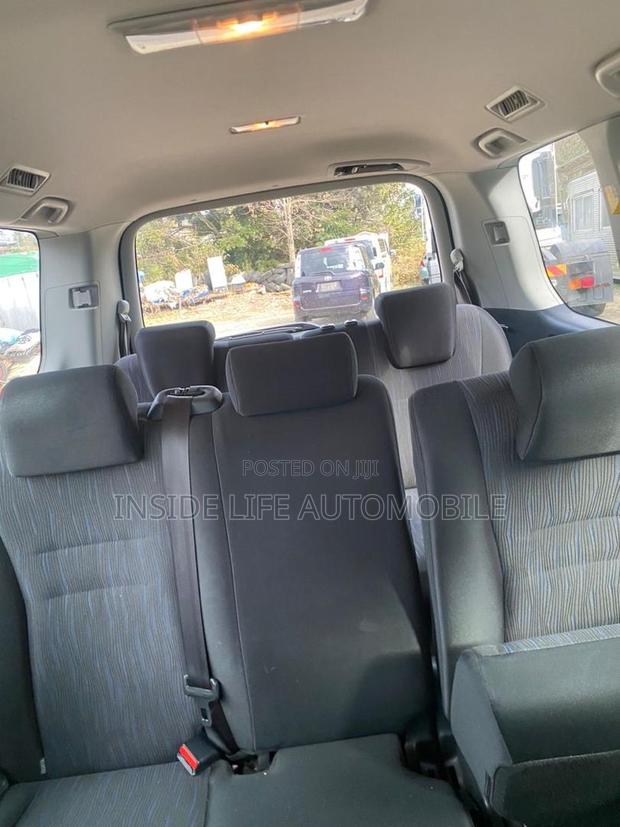 Toyota Voxy 2013 Black
