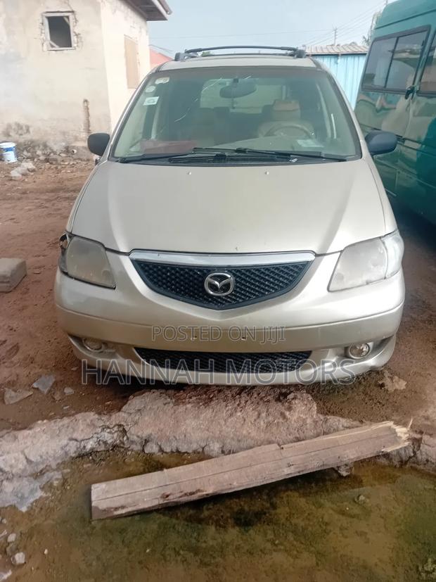 Mazda MPV 2005 Gold