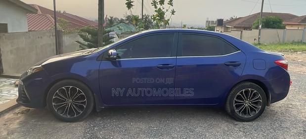 Toyota Corolla S 4dr Sedan (1.8L 4cyl CVT) 2014 Blue