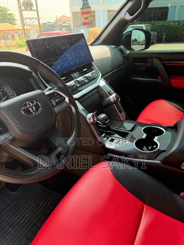 Toyota Land Cruiser 2015 Black