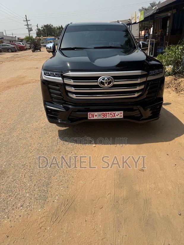 Toyota Land Cruiser 2015 Black