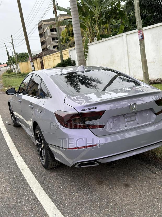 Honda Accord 2019 Pink
