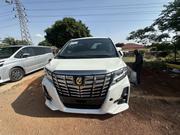 Toyota Voxy 2020 White for sale