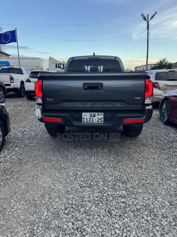 Toyota Tacoma TRD Sport 2021 Gray