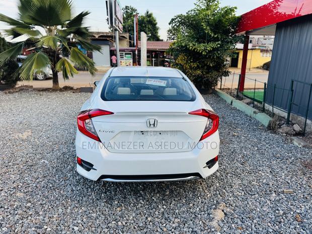 Honda Civic EX Sedan 2019 White