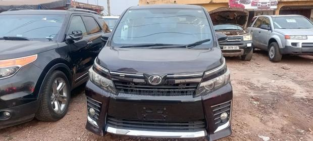 Toyota Voxy 2018 Black