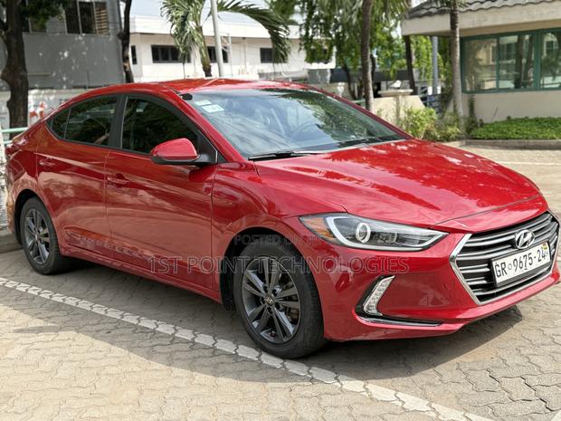 Hyundai Elantra 2018 Red