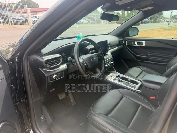 Ford Explorer XLT 4x4 2020 Black