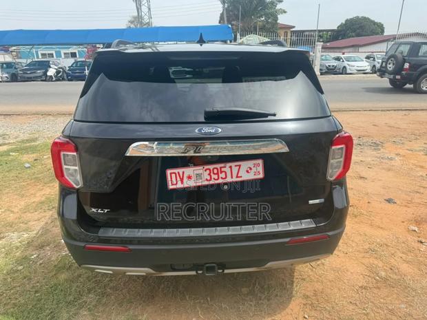 Ford Explorer XLT 4x4 2020 Black