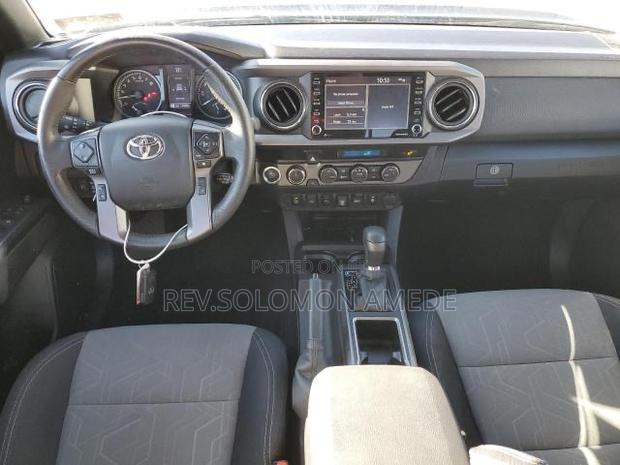 Toyota Tacoma TRD Sport 2022 Gray