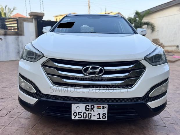 Hyundai Santa Fe 2013 White