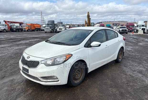 Kia Forte EX Sedan 2015 Off white