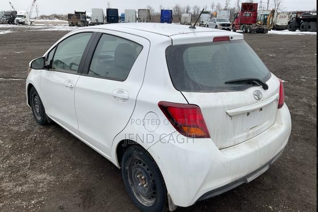 Toyota Yaris LE Hatchback 5dr 2016 Off white