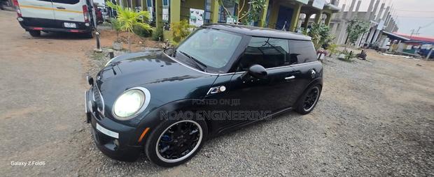 Mini Cooper John Cooper Works 2013 Green