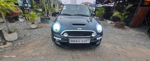 Mini Cooper John Cooper Works 2013 Green
