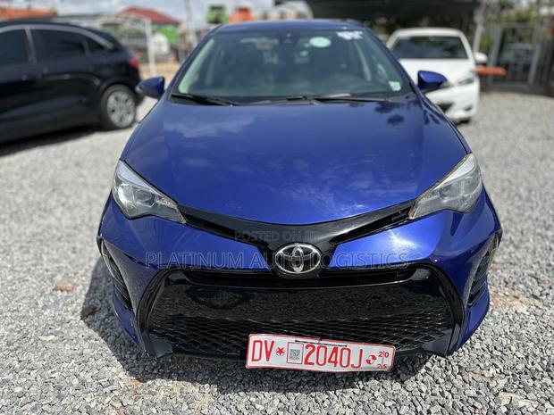 Toyota Corolla 2018 Blue