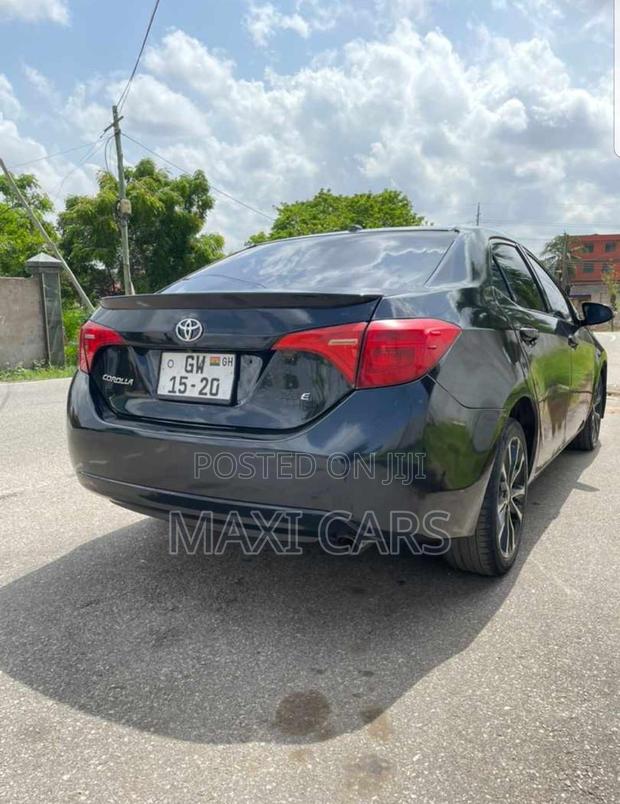 Toyota Corolla XSE (1.8L 4cyl 2A) 2018 Black