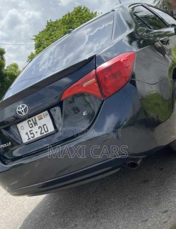 Toyota Corolla XSE (1.8L 4cyl 2A) 2018 Black