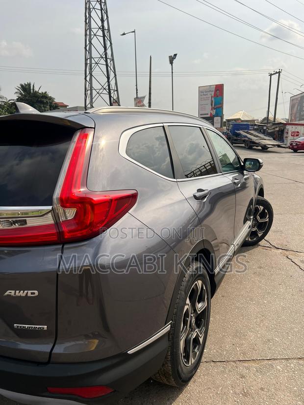 Honda CR-V Touring AWD 2019 Beige