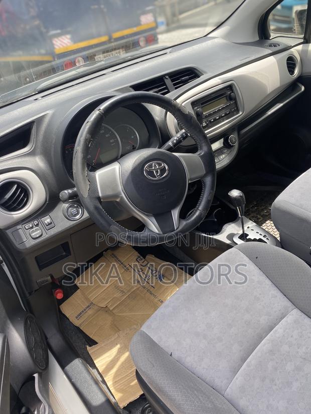 Toyota Yaris 2013 White