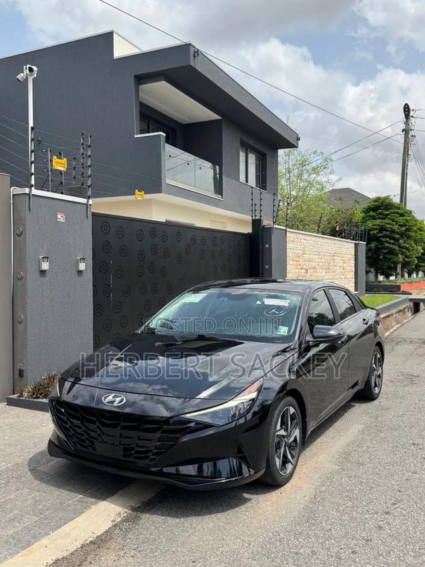 Hyundai Elantra Limited 2023 Black