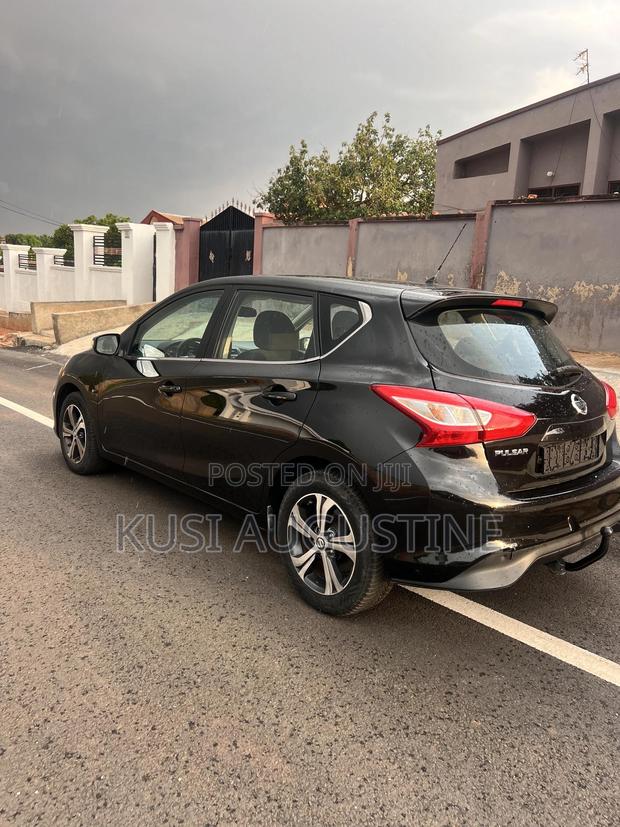 Nissan Pulsar 2016 Black