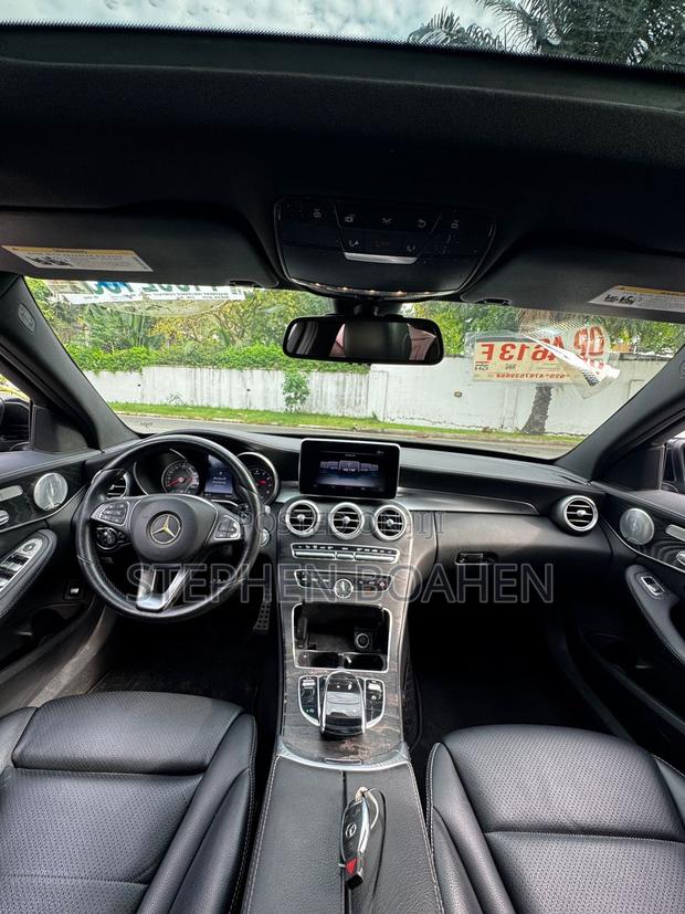 Mercedes-Benz C300 2017 Black