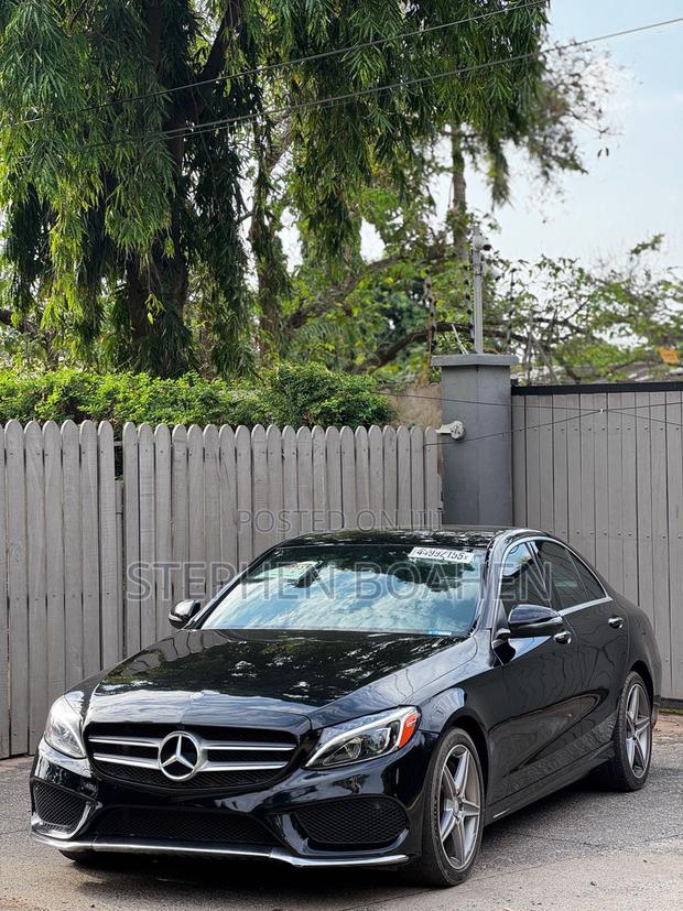 Mercedes-Benz C300 2017 Black