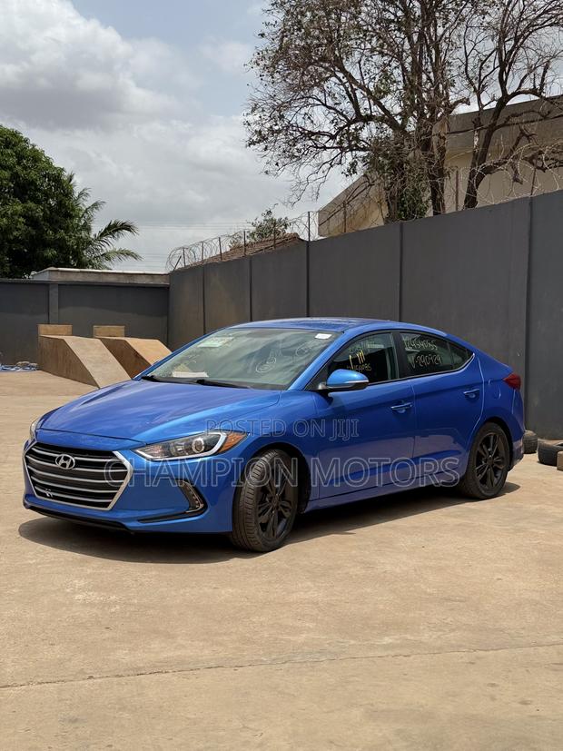 Hyundai Elantra 2016 Blue