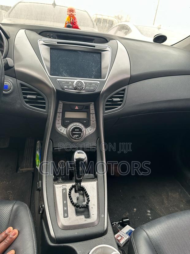 Hyundai Avante 2013 White