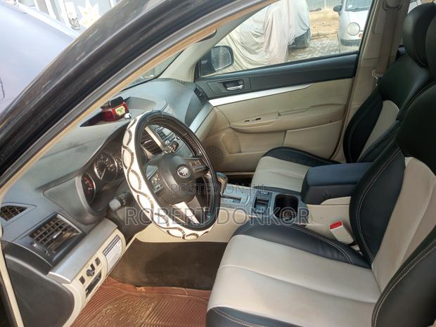 Subaru Outback 2.5i 2011 Black